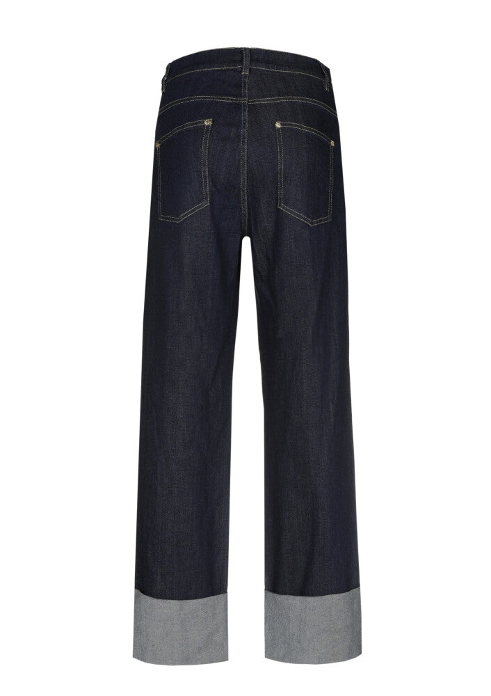 Cropped Jeans w. Wide Cuffs