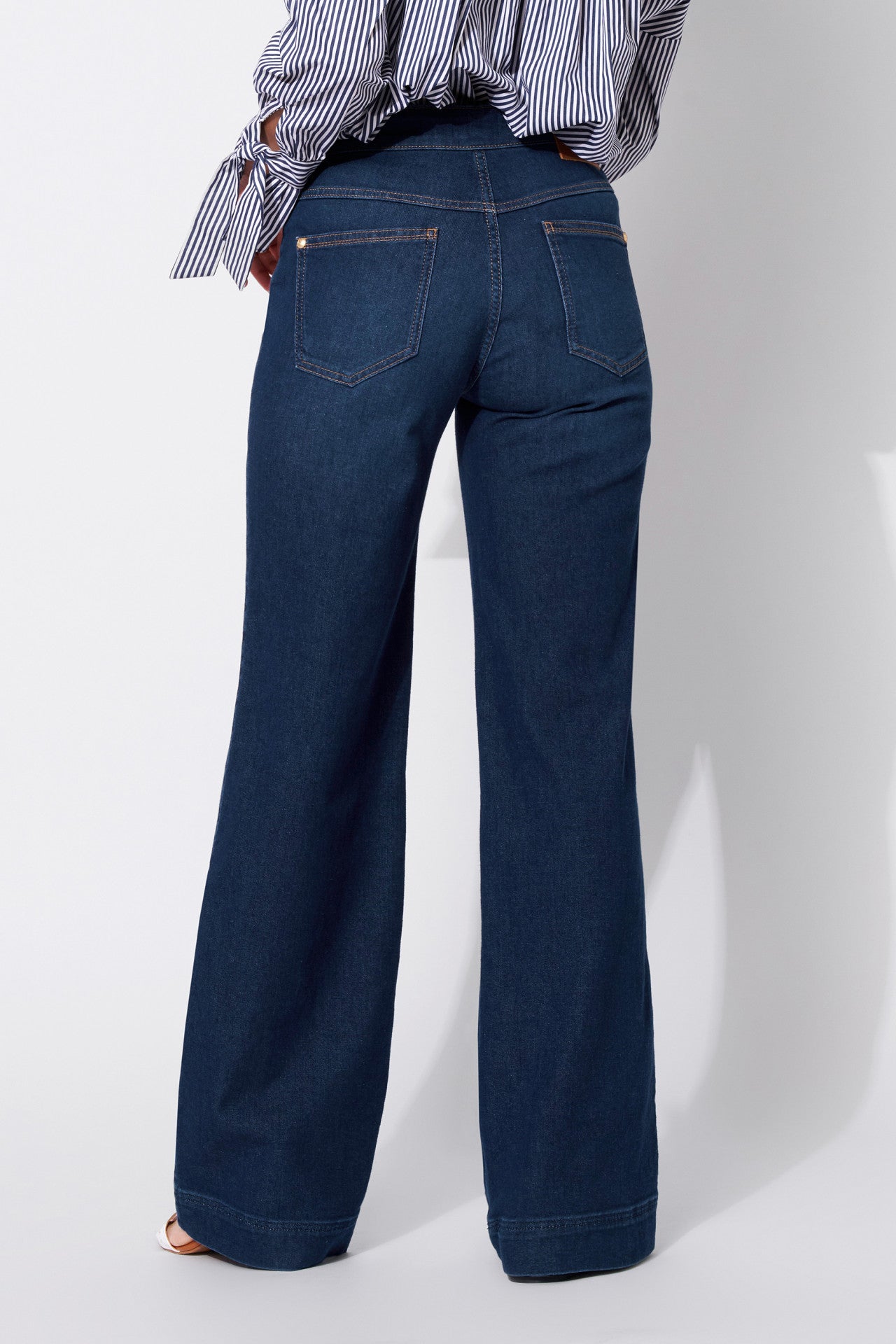 Bootcut Wide-leg Jean