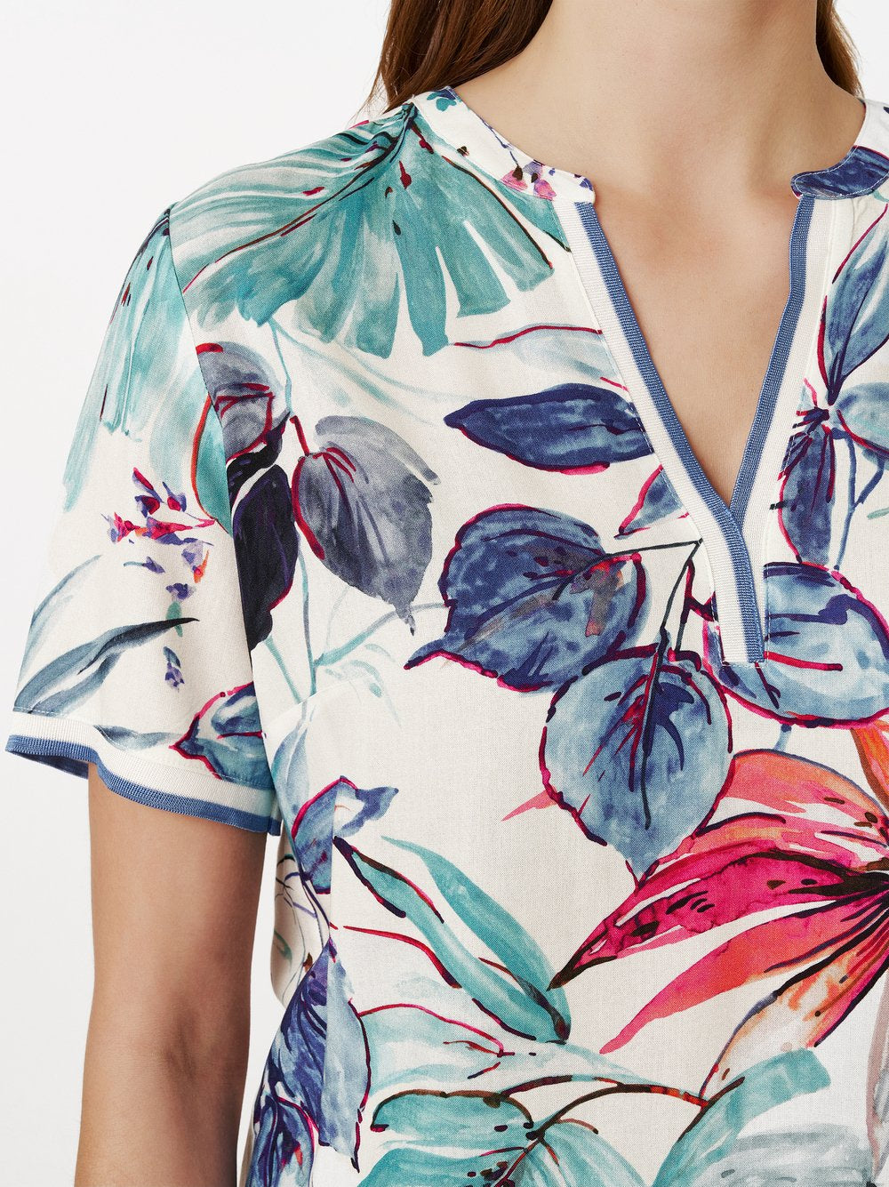 V-Neck Fresh Floral Cotton Top