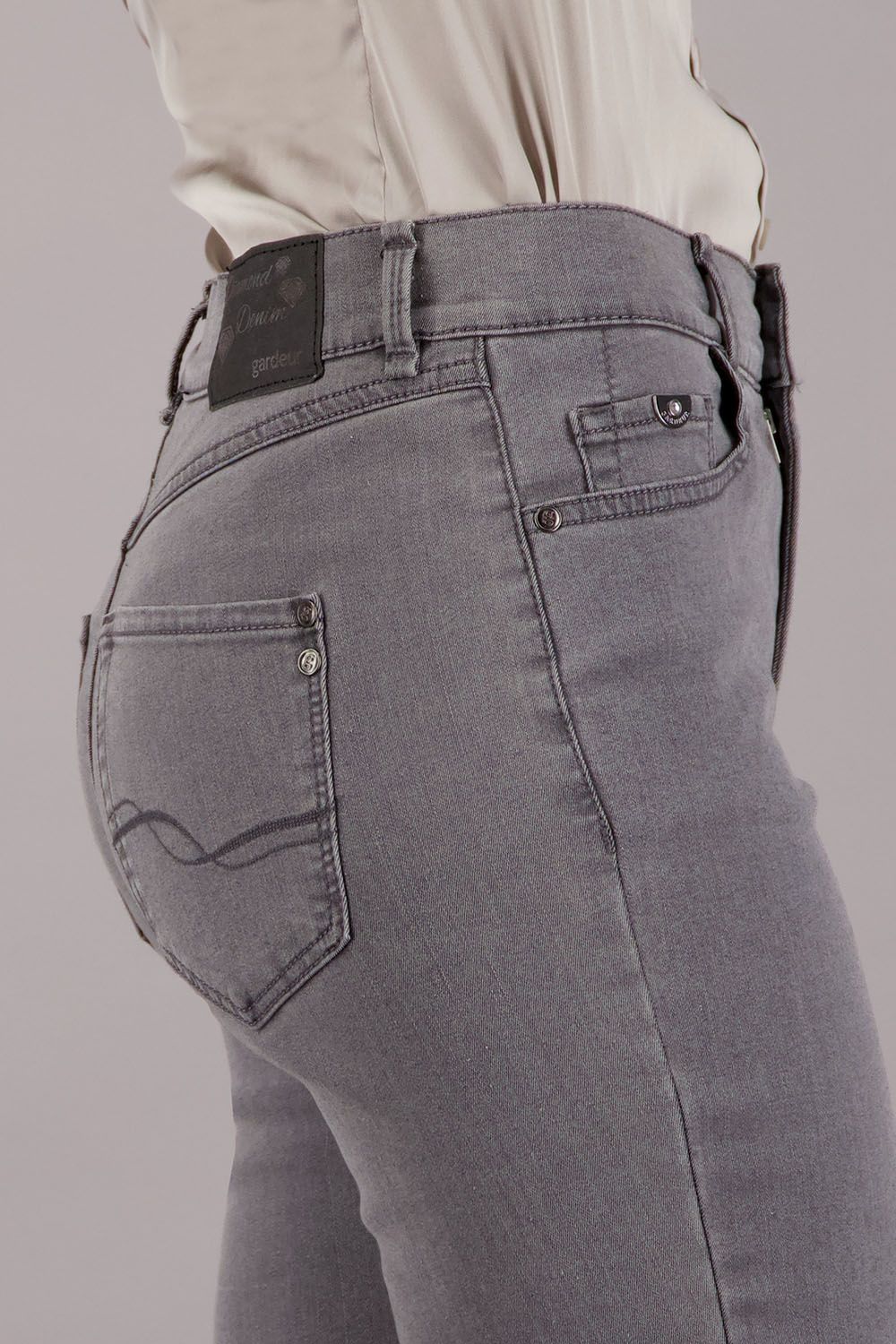 Diamond Denim Straight Jean