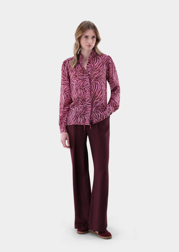 Flowy Zebra Blouse w. Rouched Sleeves