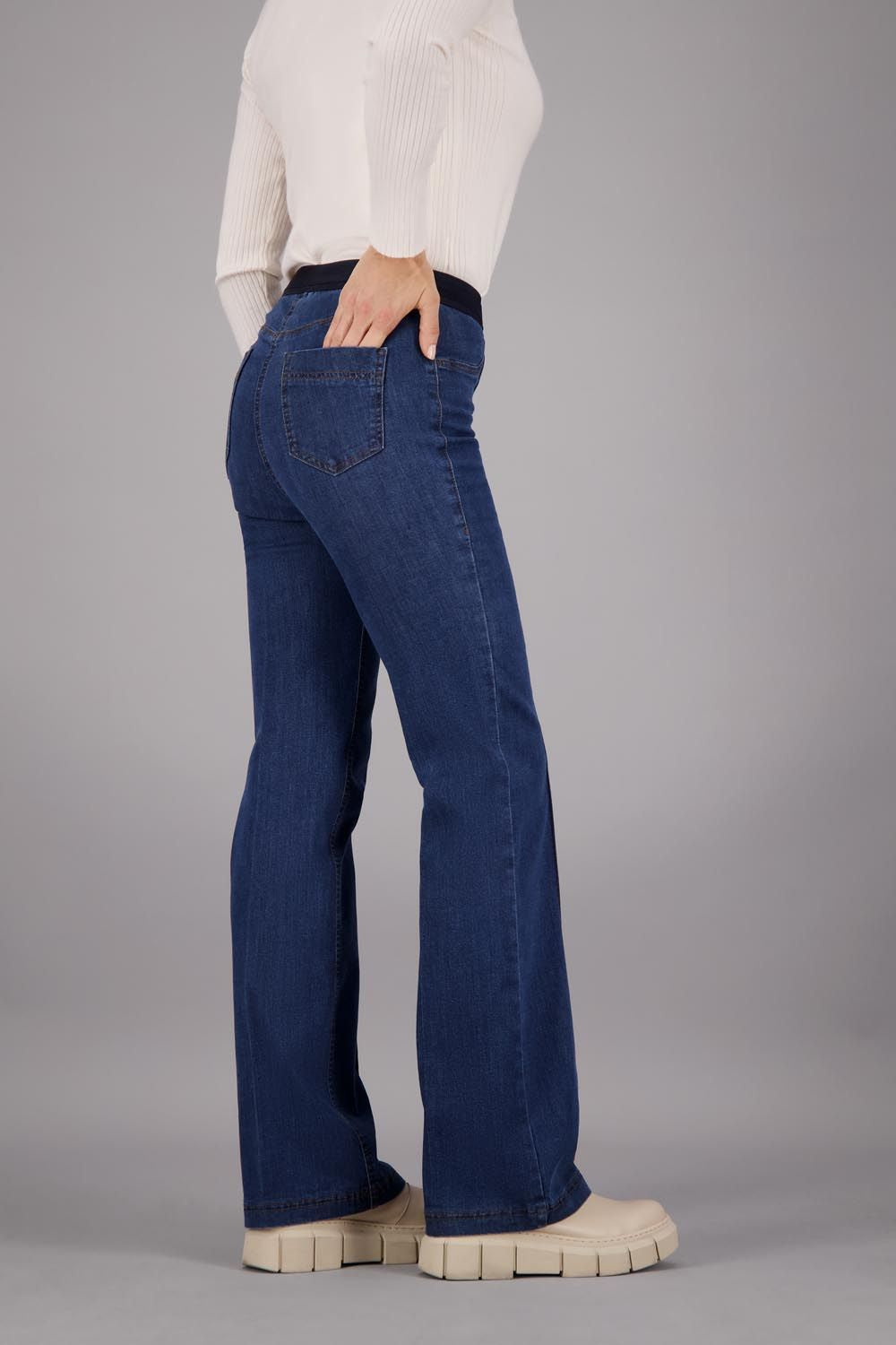 Raised Stitch Pull-On Jean