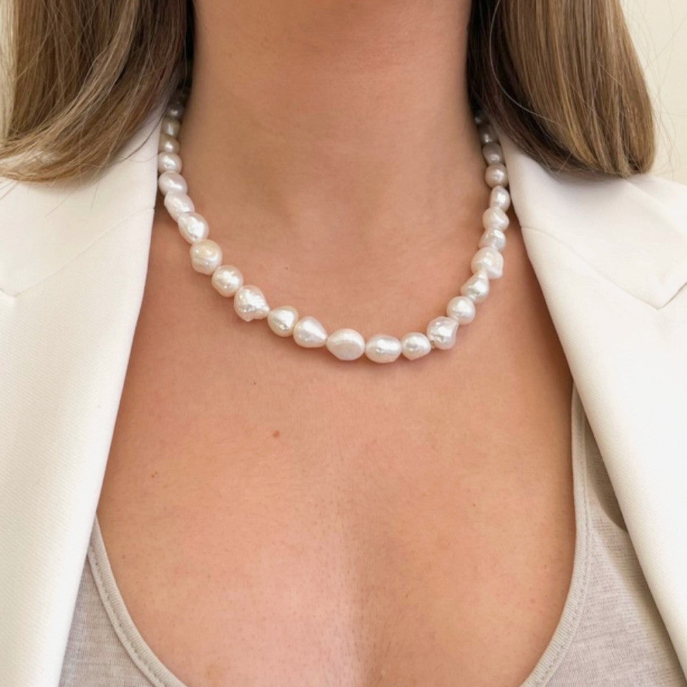 Short Freshwater Pearl Necklace