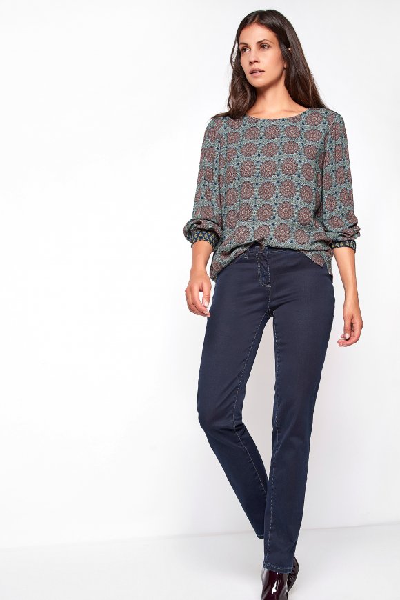 Perfect Shape Straight Leg Jean