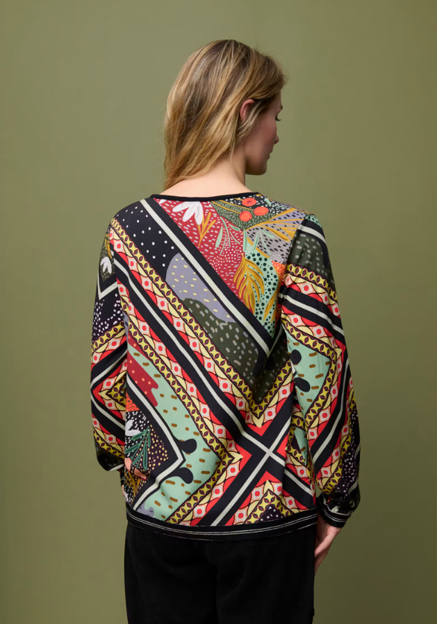 Multi-Patterned Geometric Top w. Side Buttons