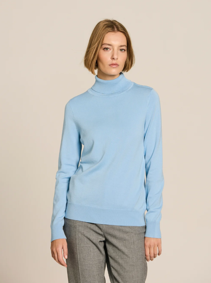 Finely Ribbed Turtleneck Sweater