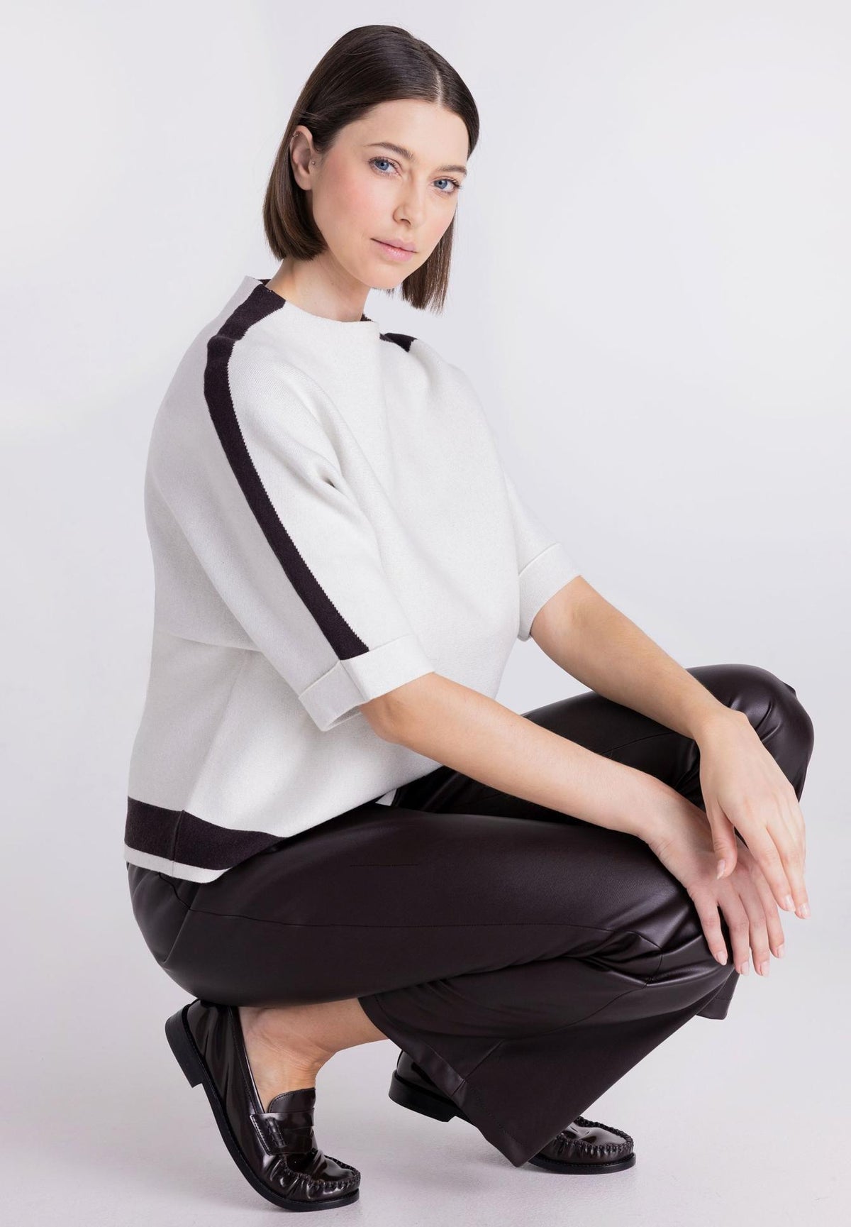 Fine-Knit Athleisure Strip Jumper