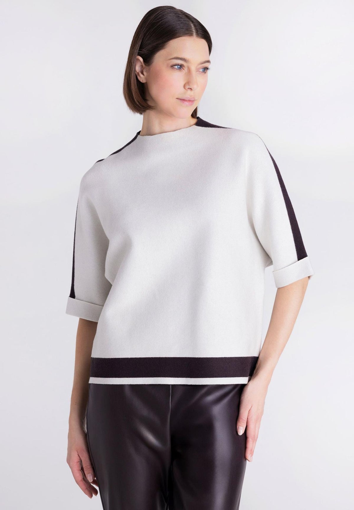 Fine-Knit Athleisure Strip Jumper