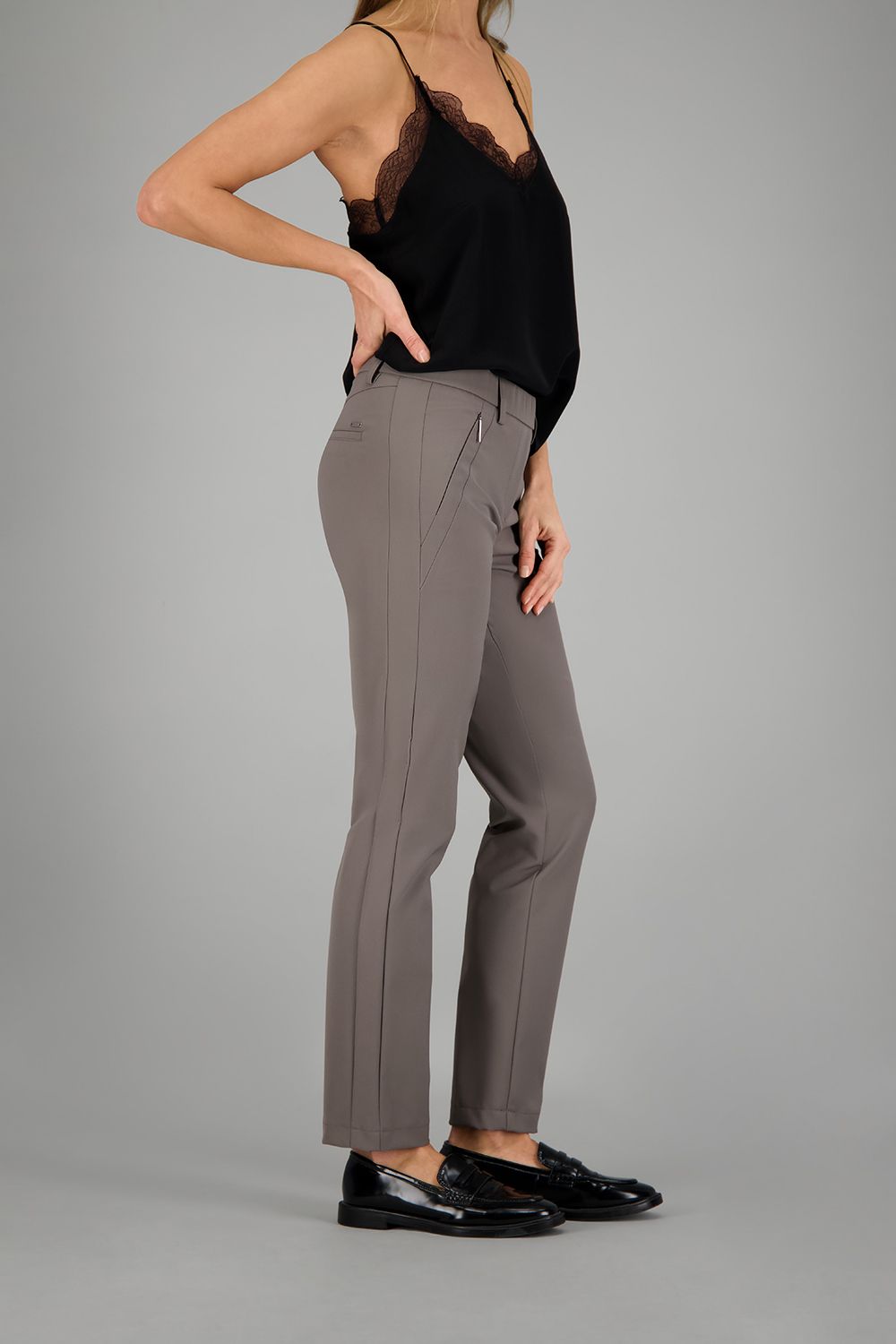 Pull On Angled Pocket Pant