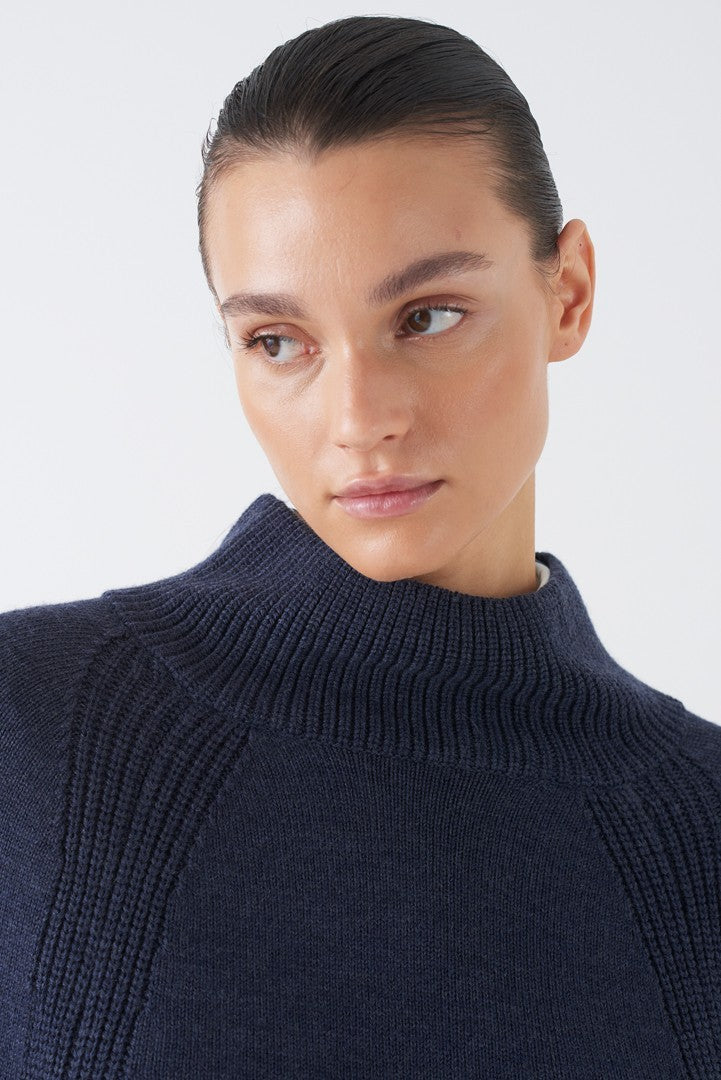 Double Slit Wool Caponcho