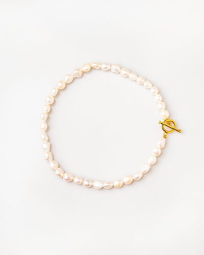 Short Freshwater Pearl Necklace