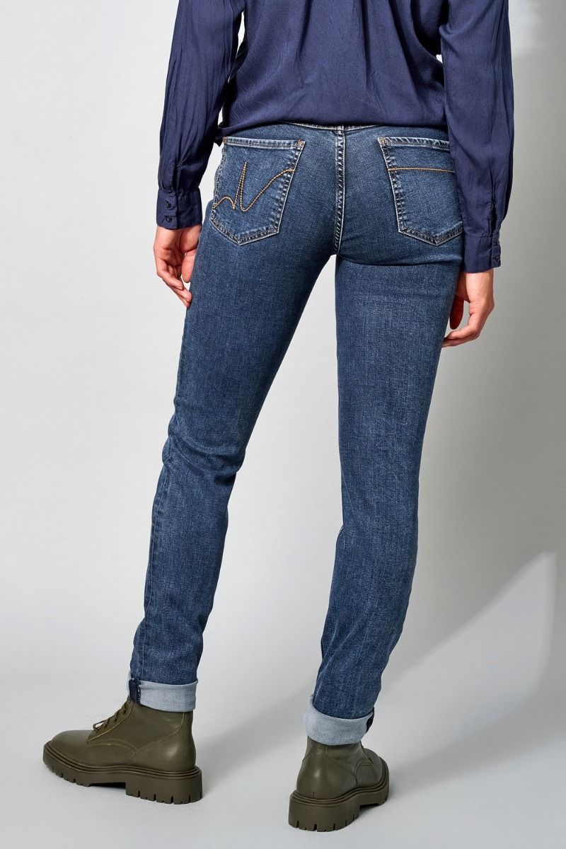 Mid-Waist Skinny Jean